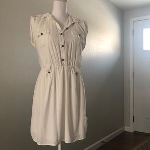 Charlotte Russe white casual dress. medium.
